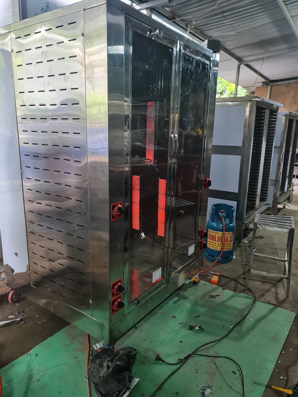 Lò quay heo nguyên con An Việt Phát